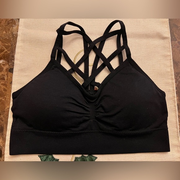 Bundle of 4 bralettes 💚🖤❤️🧡 - Picture 13 of 15